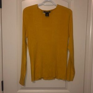 Yellow light weight sweater XL